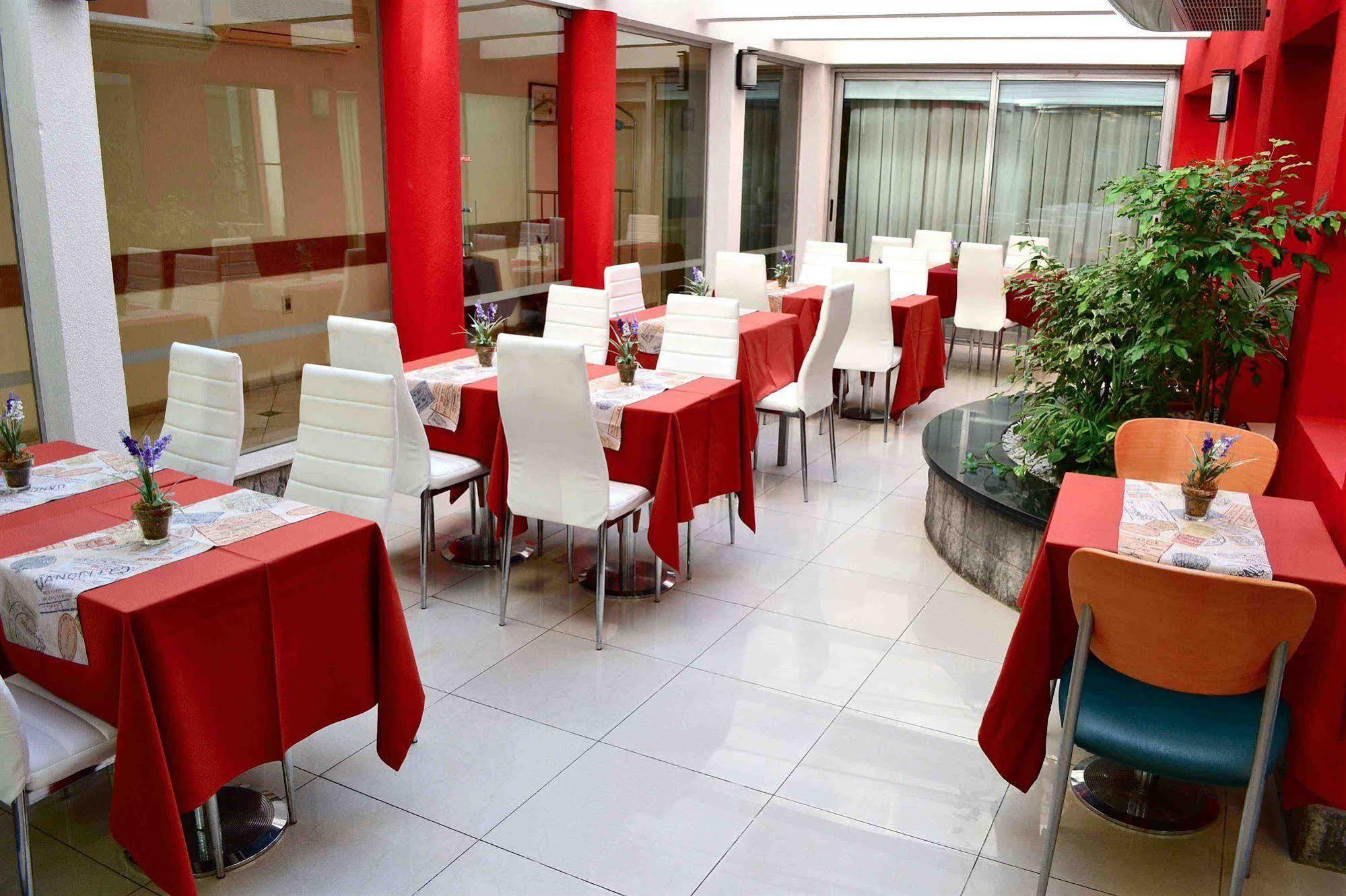 Armon Suites Hotel Montevidéu Restaurante foto